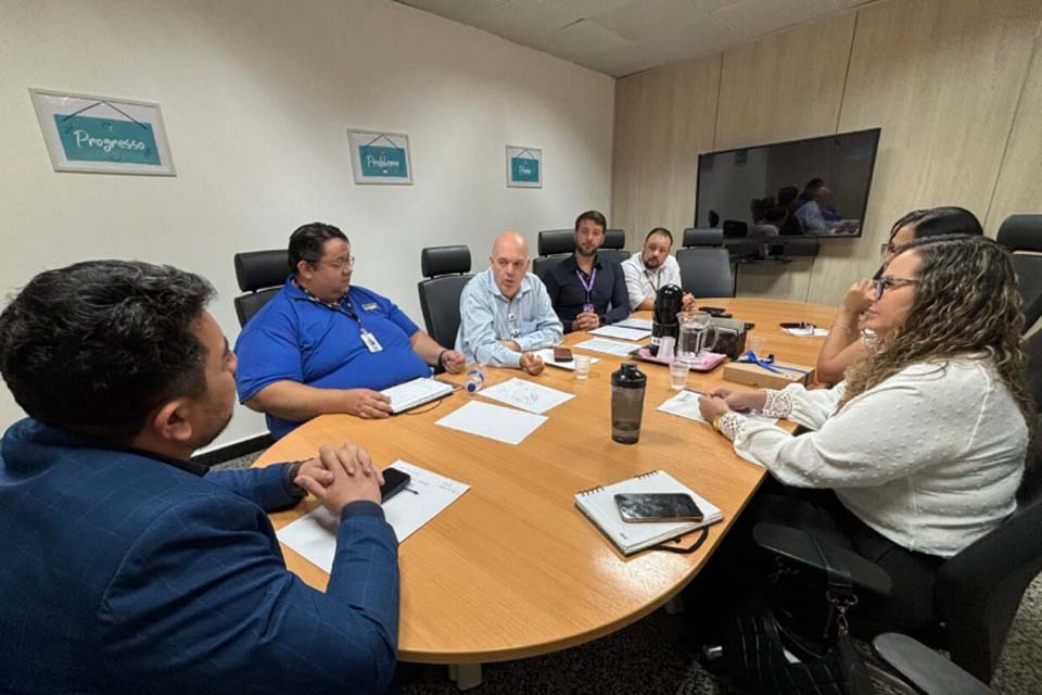 Termo de cooperação é assinado para a realização de sequenciamento genético da covid-19, influenza e dengue