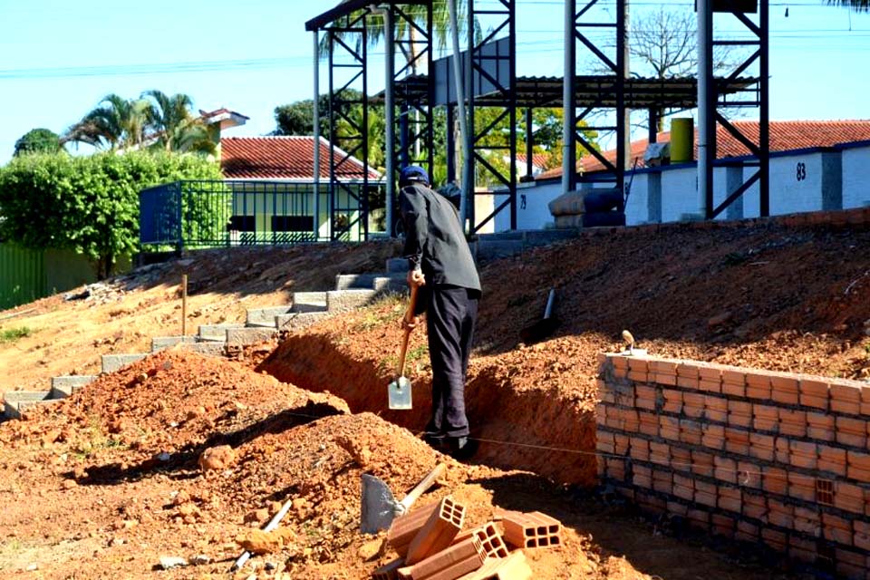 Semagri realiza manutenção, adequação e expansão na feira do Centro