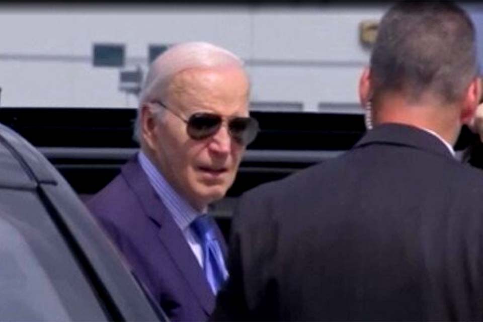 Presidente Joe Biden deixa Casa Branca com 