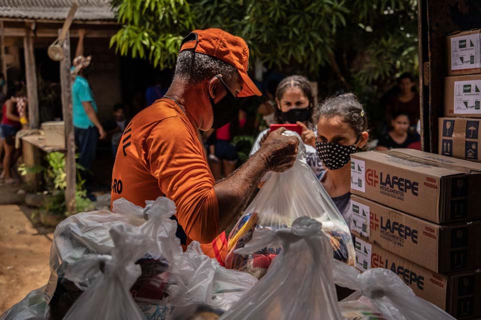  Porto Velho: Moradores das comunidades Silveira e São Miguel recebem cestas básicas