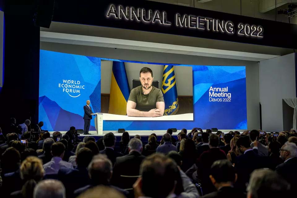 Zelensky na abertura de Davos: Ucrânia é precedente para o que pode acontecer no mundo