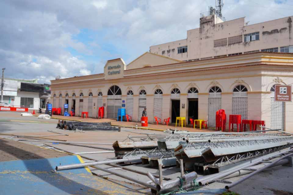 Mercado Cultural já está sendo decorado para o Baile Municipal, a abertura oficial do carnaval em Porto Velho