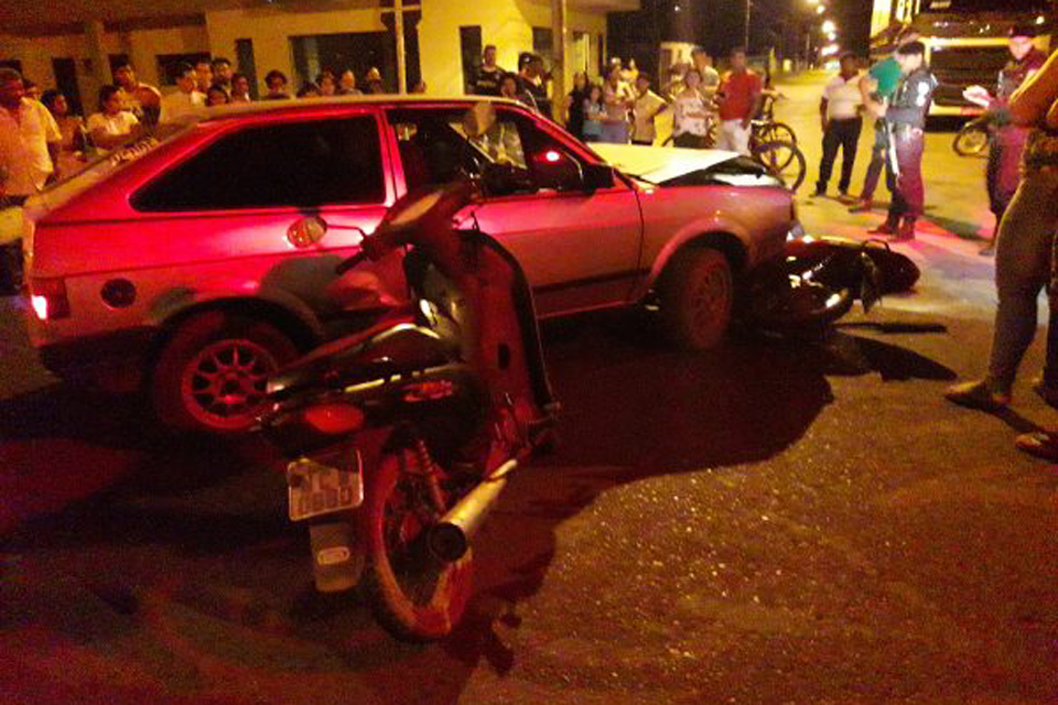 Acidente Entre Carro E Duas Motos Deixa Vítimas Com Fraturas Expostas ...