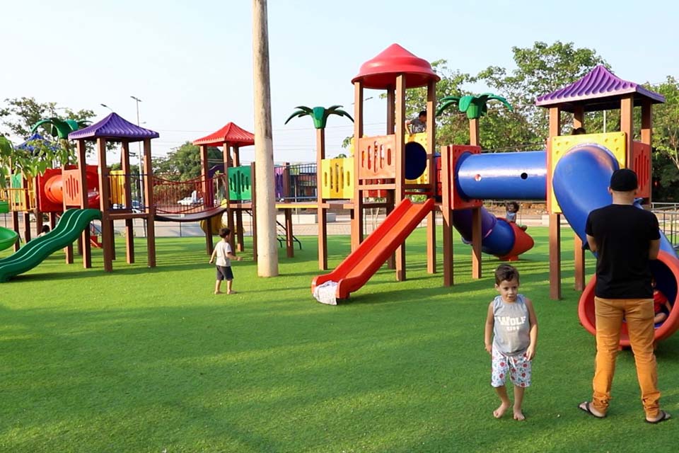 Praça do Conjunto 22 de Dezembro muda a estética do bairro e a qualidade de vida das pessoas