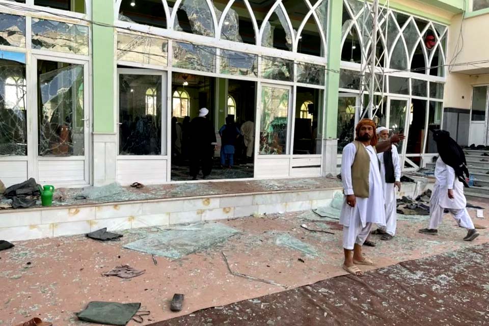 Explosão em mesquita xiita deixa pelo menos sete mortos em Kandahar