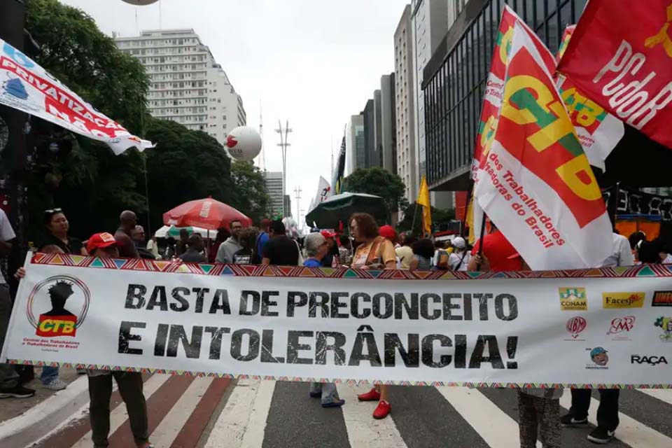 Pesquisadores debatem limites da independência