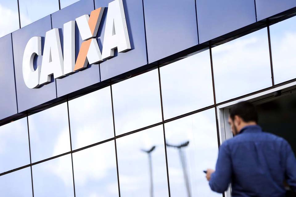 Caixa abre hoje 680 agências para pagamento do auxílio emergencial