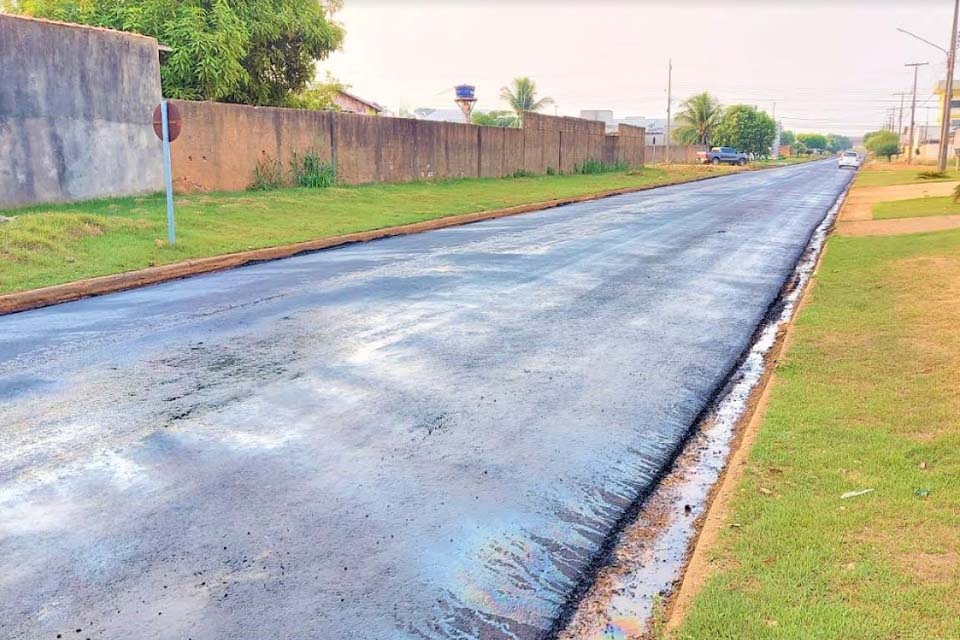 Avenida Campinas do bairro Jardim Paulista recebe pavimentação asfáltica 