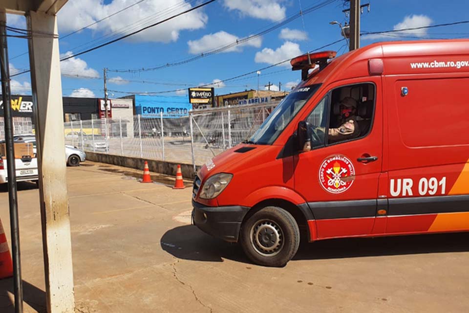 Motociclista é socorrido ao hospital após colisão com semirreboque na RO-464