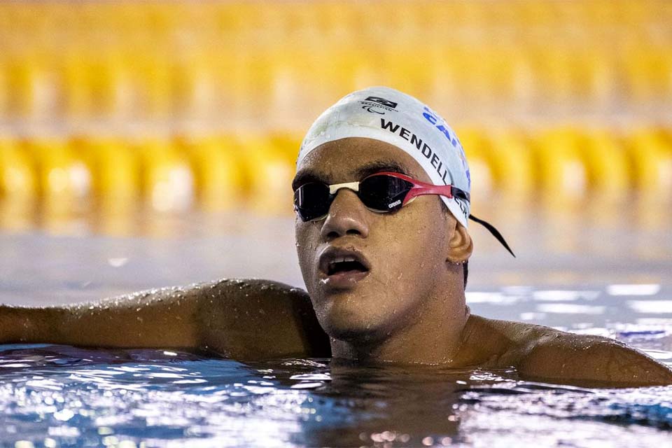 Wendell Berlamino arranca no final e garante bronze nos 100m borboleta