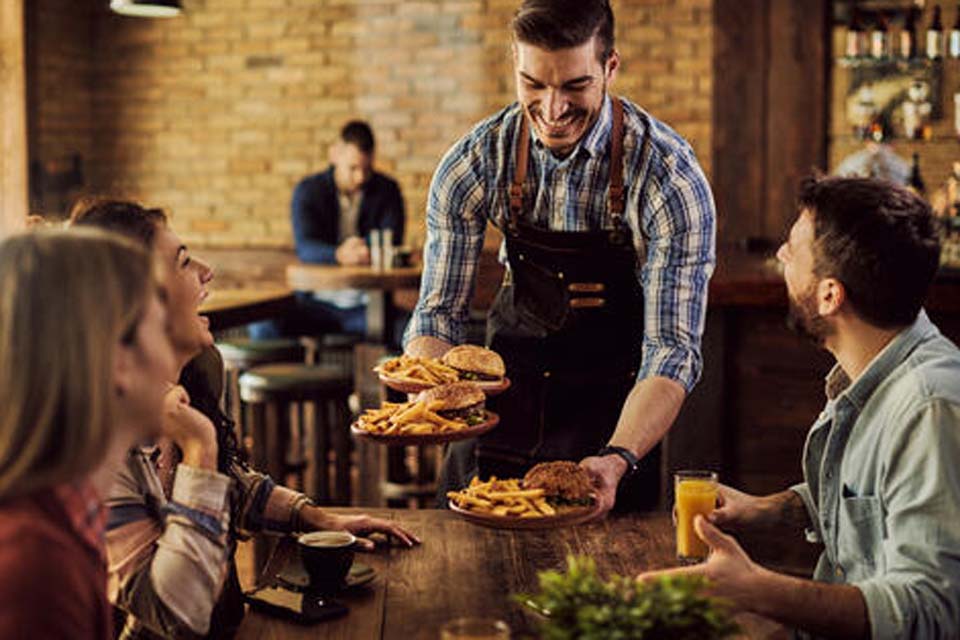 Dia dos Pais: faturamento de bares e restaurantes pode aumentar até 20%