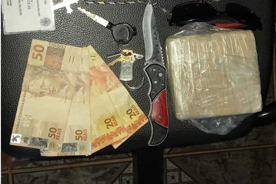 Casal de Porto Velho é preso em Guajara com meio quilo de cocaína