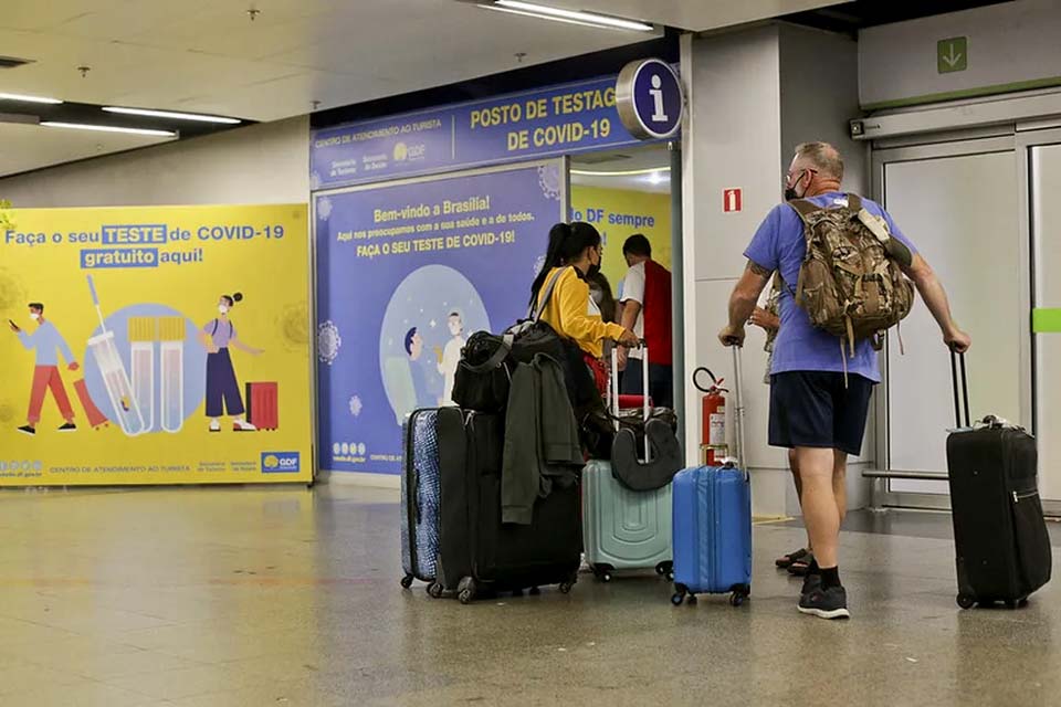 Brasil deixa de exigir teste de Covid ou comprovante de vacinação para entrar no país, afirma Anvisa