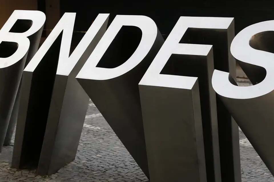 Concurso do BNDES recebe 27 mil inscrições em apenas cinco dias