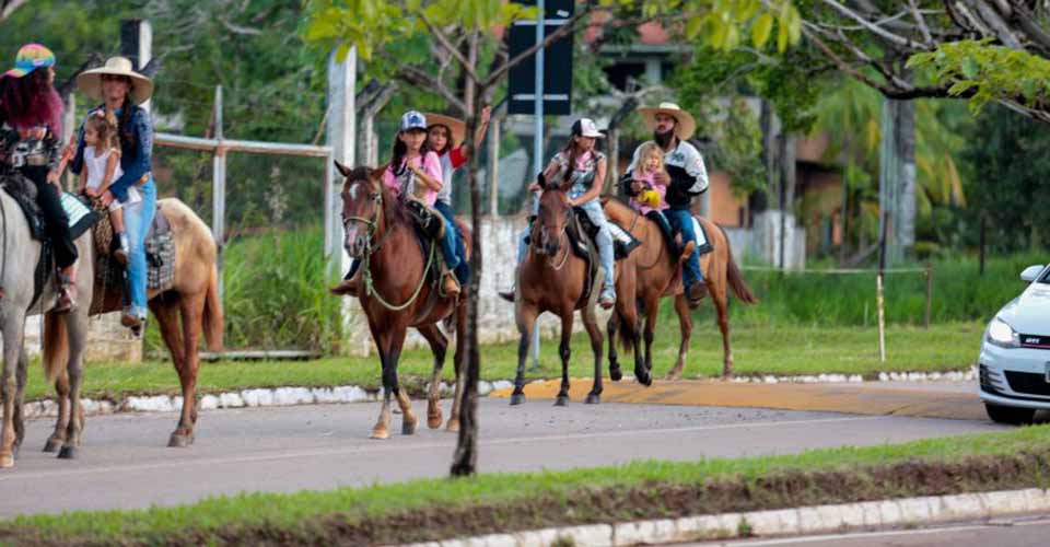 Cavalgada marca início da programação da ExpoPorto 2021 em Porto Velho