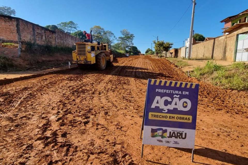 Obras de pavimentação asfáltica chegam a trecho Rua Francisco Pantoja no setor 6