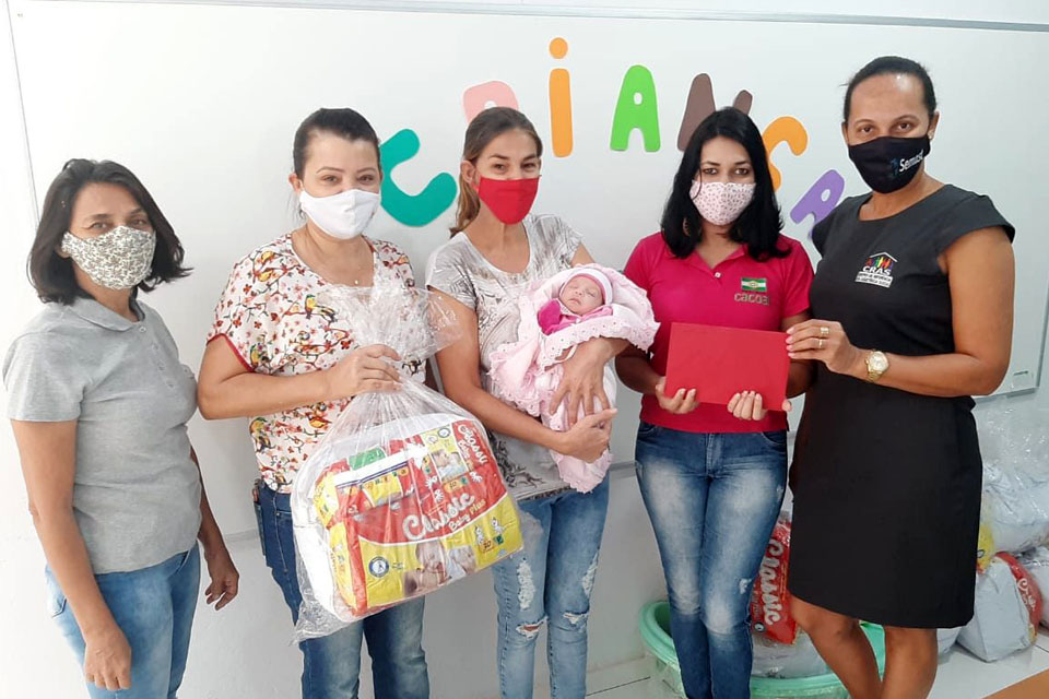 Mais de 100 famílias são beneficiadas na primeira etapa do Programa “Mamãe Cheguei”