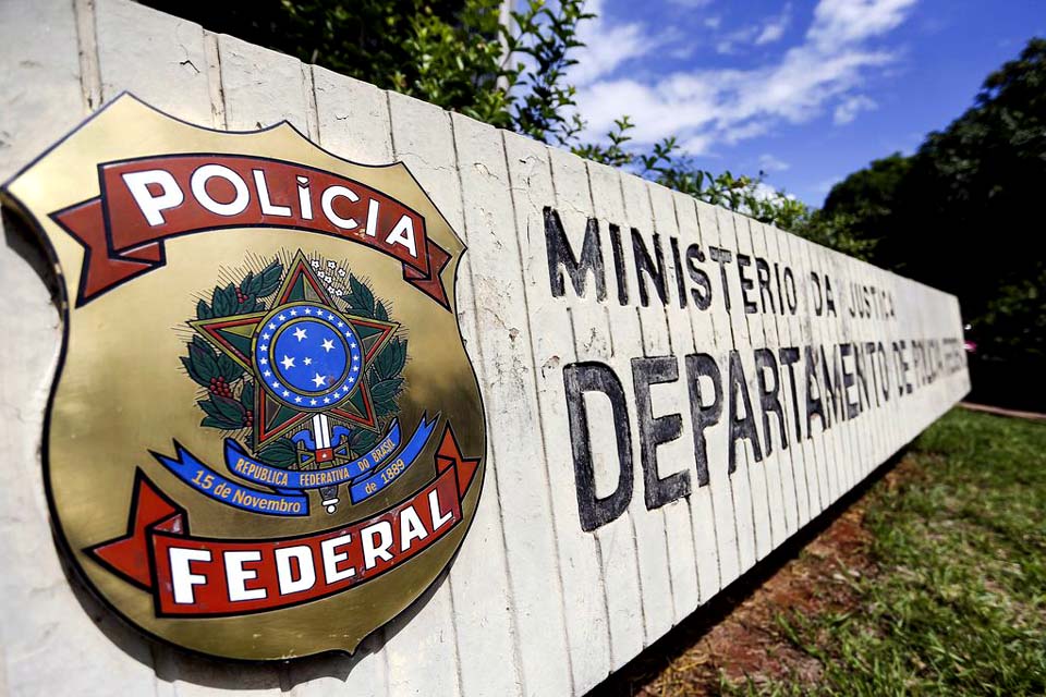 PF faz Operação Boa Vista contra tráfico de drogas e armas no país