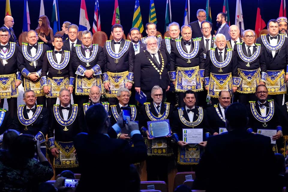 Deputado Estadual Laerte Gomes comanda sessão solene da Assembleia Legislativa com homenagens a maçonaria