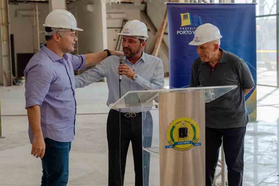 Prefeito Hildon Chaves apresenta obras do novo terminal para o ministro dos Transportes Renan Filho