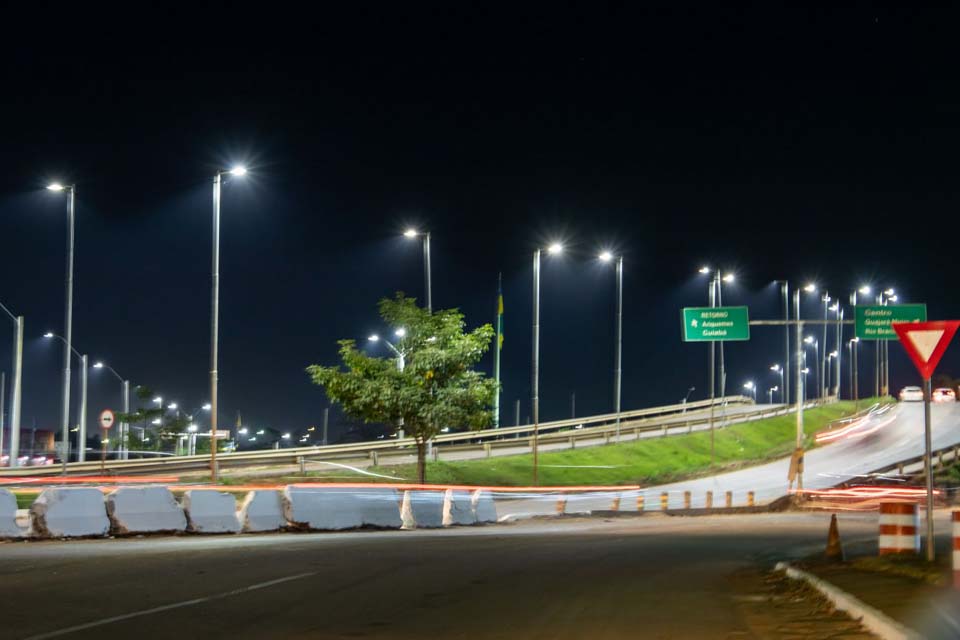 Prefeitura de Porto Velho executa troca de iluminação pública para gerar mais segurança e economia aos cofres públicos