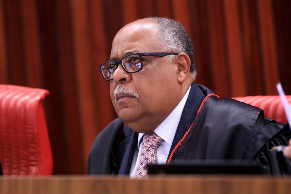 Ministro Benedito Gonçalves toma posse como corregedor-geral Eleitoral