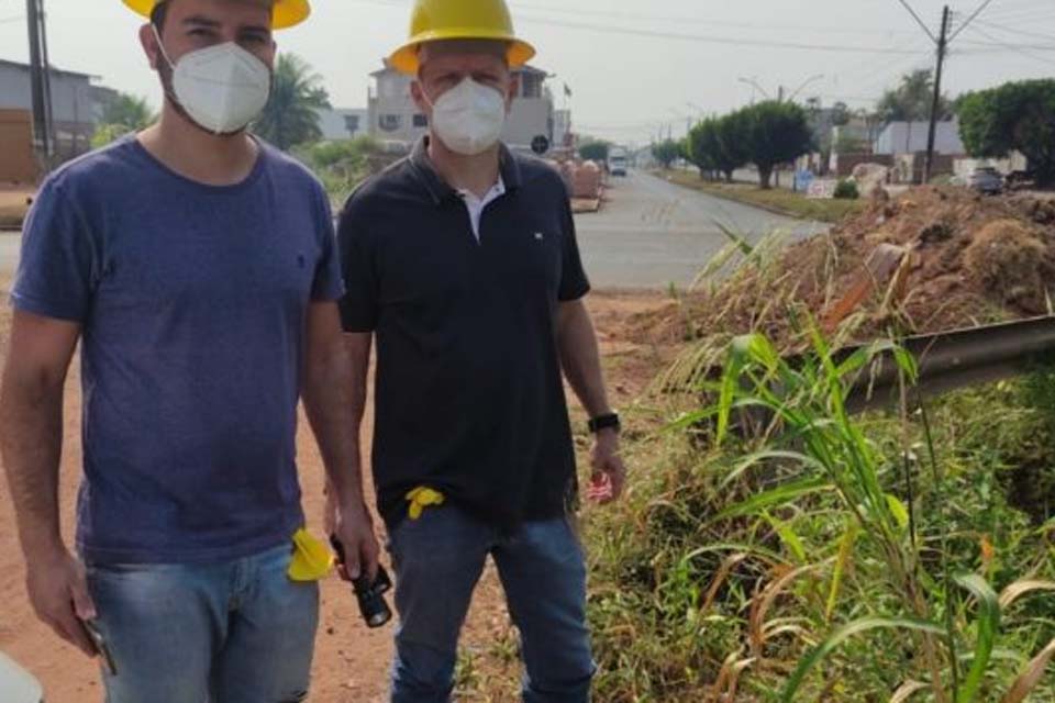 Secretaria Municipal de Planejamento faz vistoria nas galerias no Igarapé da Encrenca