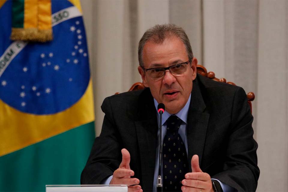 Ministro de Minas e Energia tem resultado positivo para Covid-19