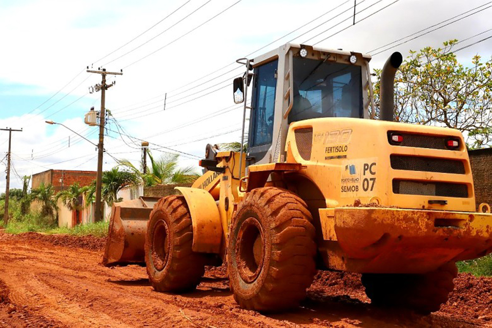  Equipes de obras realizam serviços em 11 bairros de Porto Velho