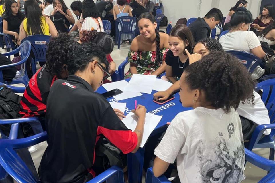 SINTERO sedia evento da Ures com palestra sobre educação e o novo ensino médio