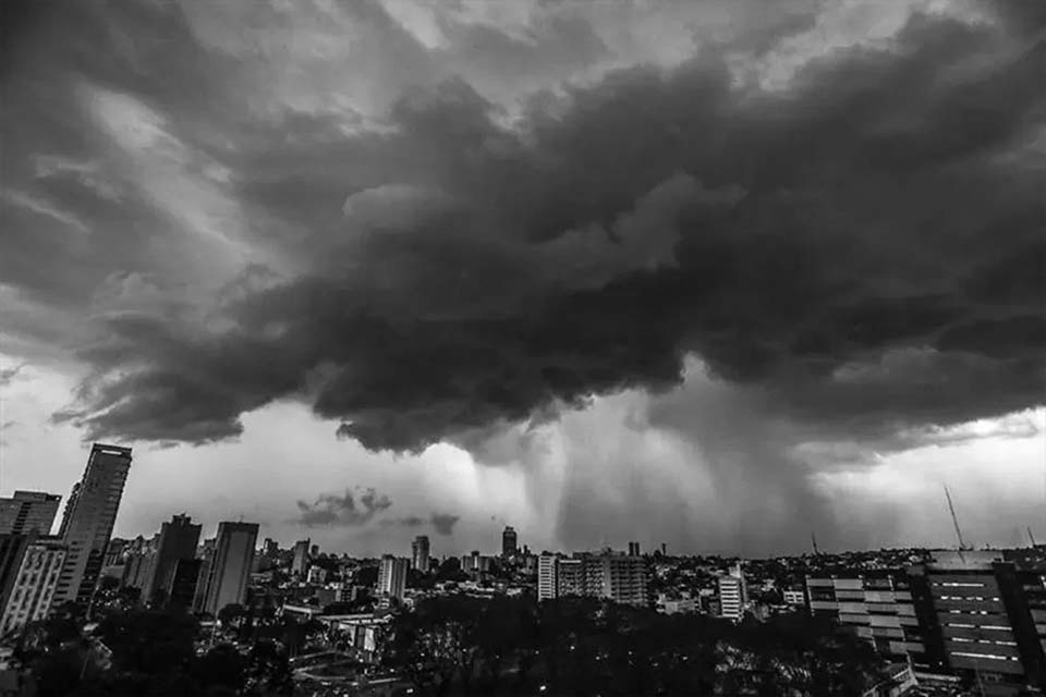 Quarta-feira de calor, alta umidade e chuvas esparsas no Norte