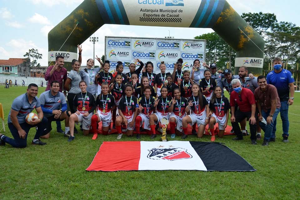 Real Ariquemes bate o Barcelona e conquista tricampeonato feminino