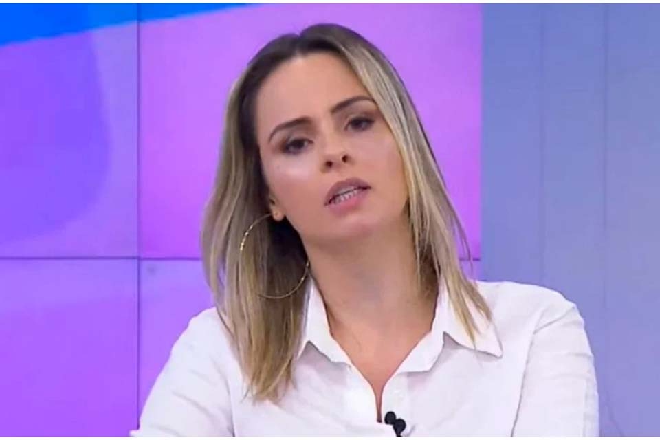 Demitida do SBT, Ana Paula Renault desabafa: 'Fui pega completamente de surpresa'