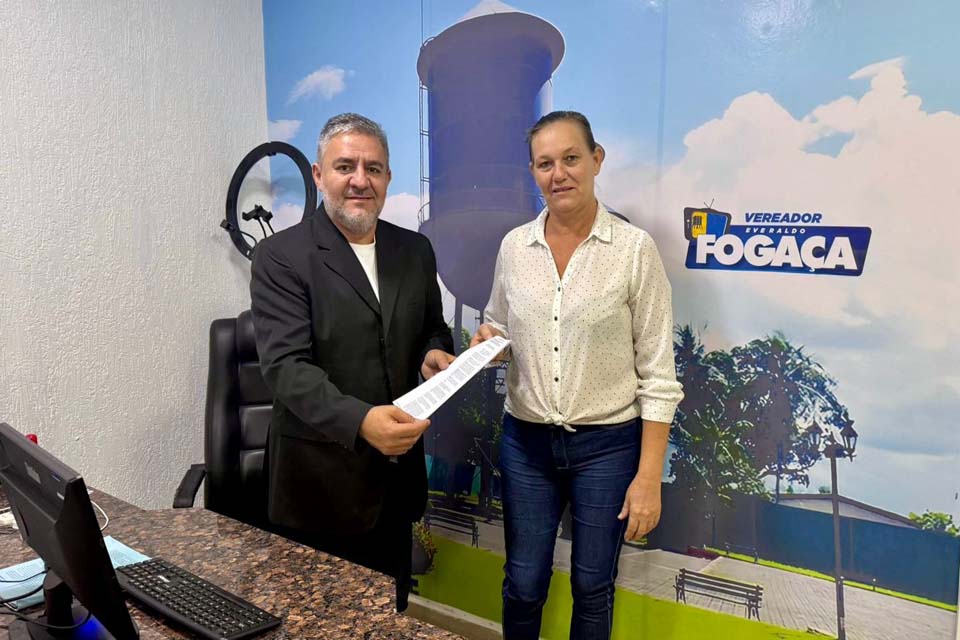 Presidente do bairro Porto Cristo Luciana Riscik apresenta demandas urgentes ao vereador Everaldo Fogaça