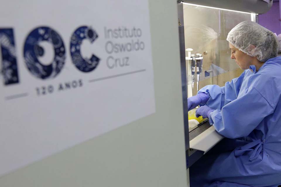 Anvisa aprova oito testes rápidos para Covid-19