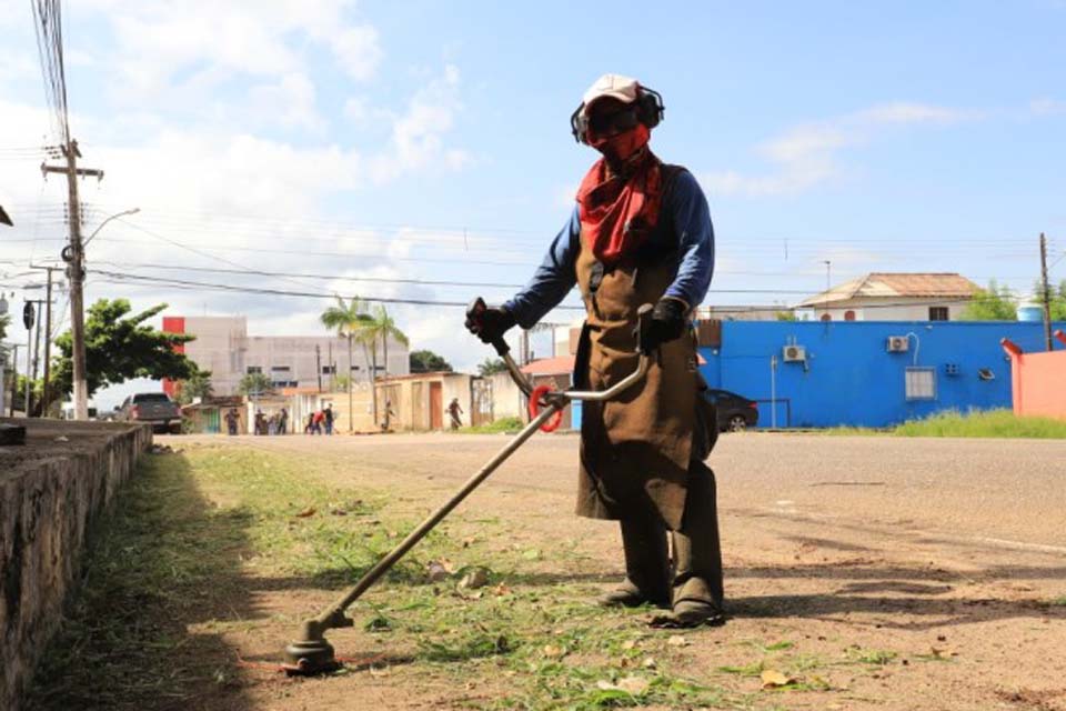 Porto Velho inicia a primeira semana do ano com mutirões de limpeza urbana