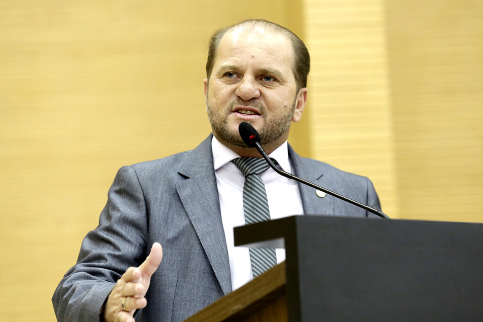 Com apoio do deputado Cirone Deiró, Rodolfo Gonçalves Show tem presença de Carlinhos de Jesus e da bailarina Ana Botafogo