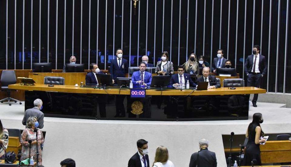 Congresso derruba veto ao PL que cria programa de parcelamento de dívidas para empresas do Simples