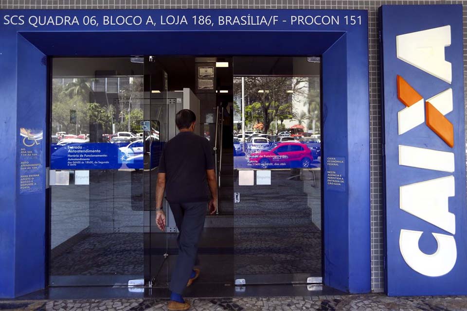 Caixa libera abono salarial para trabalhadores nascidos em setembro