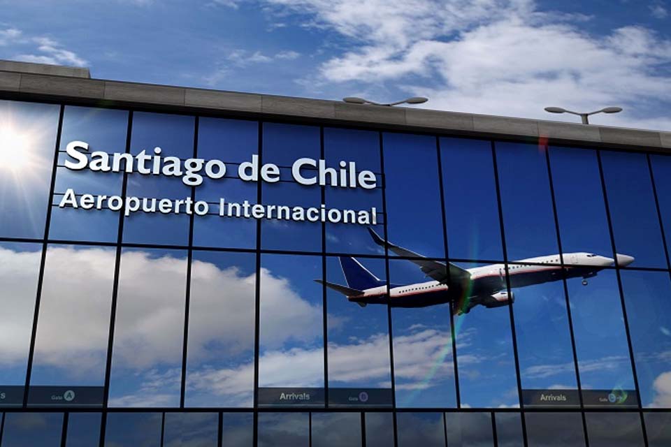 Tiroteio em aeroporto de Santiago no Chile deixa 2 mortos, diz mídia local