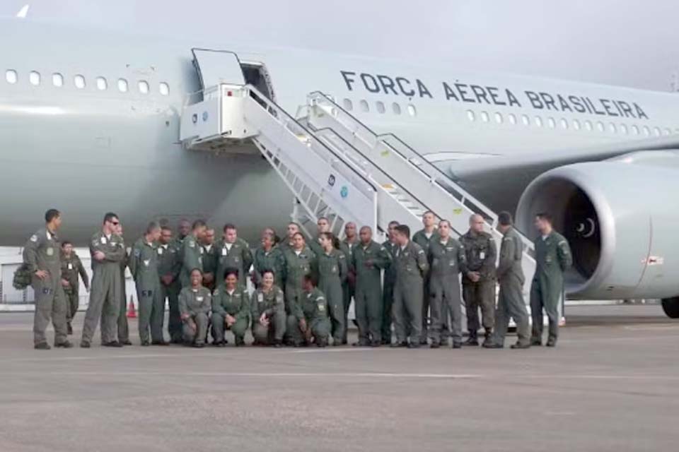 Segundo voo da Operação Cedro chega a São Paulo