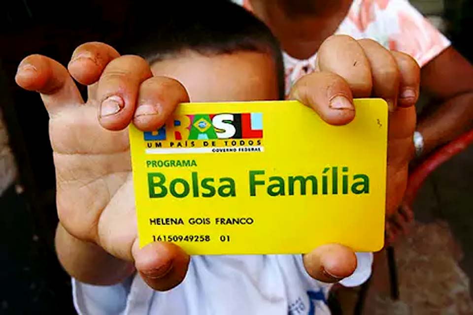 Governo estuda pagar adicional a adolescentes em novo formato do Bolsa Família