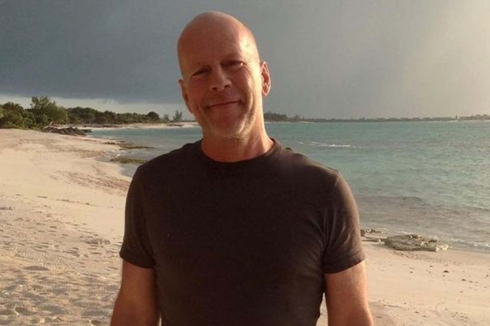 Bruce Willis é diagnosticado com demência em estágio sem tratamento disponível