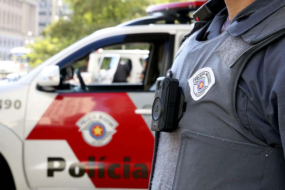 Brasil tem mais de 30 mil câmeras corporais em uso por policiais