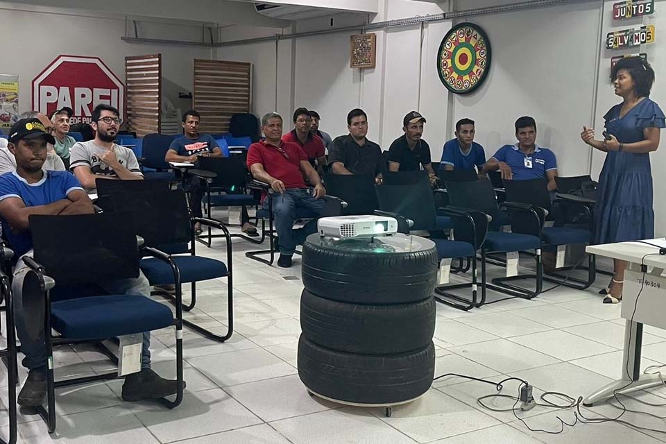 Escola Pública de Trânsito abre inscrições para cursos de qualificação de motoristas Rolim de Moura