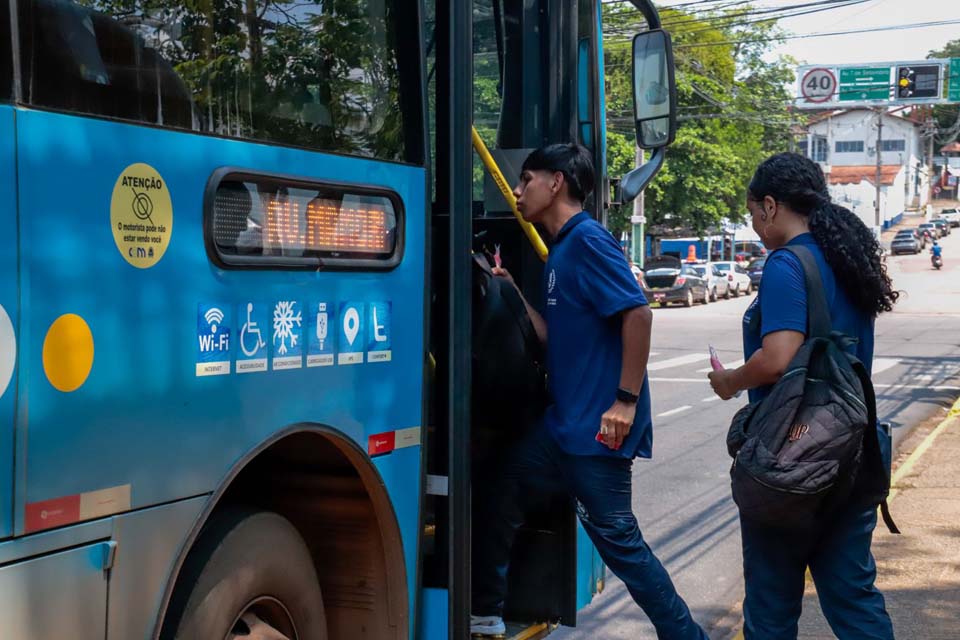 Prefeitura Porto Velho disponibiliza ônibus gratuito para estudantes que farão prova do Enem