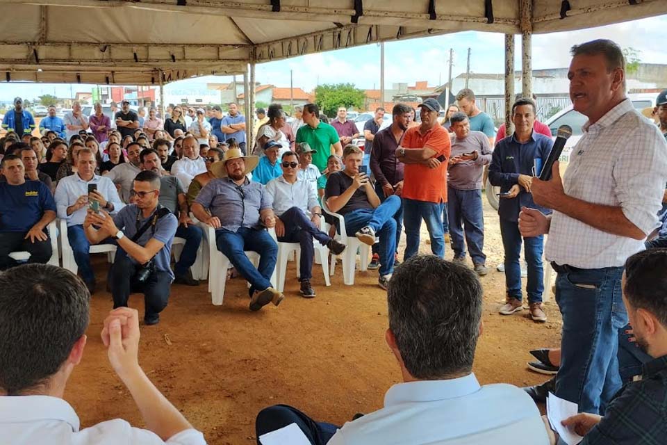 Luizinho Goebel destina emenda para aquisição de calcário e transporte do produto para agricultores de Vilhena