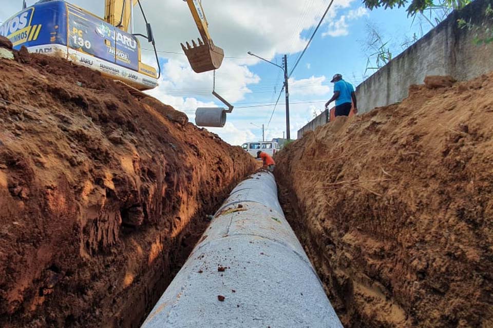 Prefeitura realiza megaoperação para recuperar a Avenida Padre Chiquinho no trecho compreende da Rua Belo Horizonte até a Rute Cardoso no setor 07