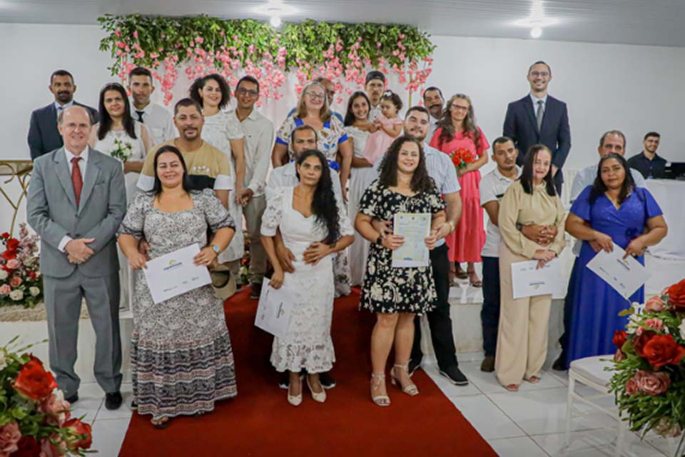 Justiça Rápida: Casamento comunitário une 12 casais no Vale do Anari