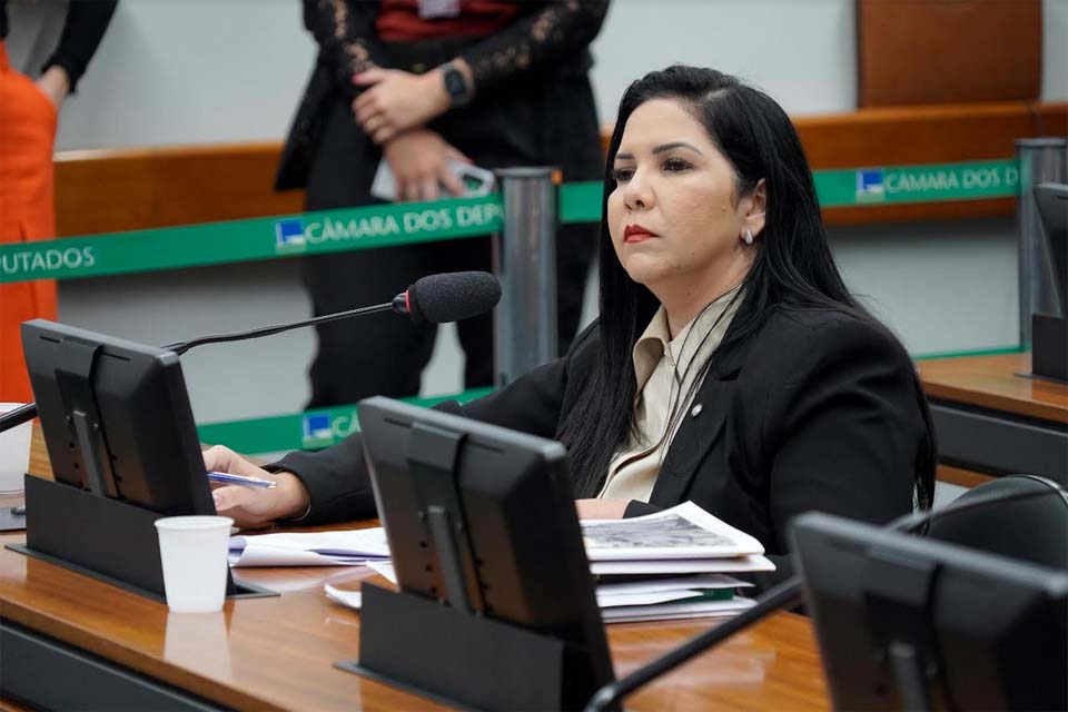 Direitos Humanos em Foco: Cristiane Lopes denuncia violência contra manifestantes presos 